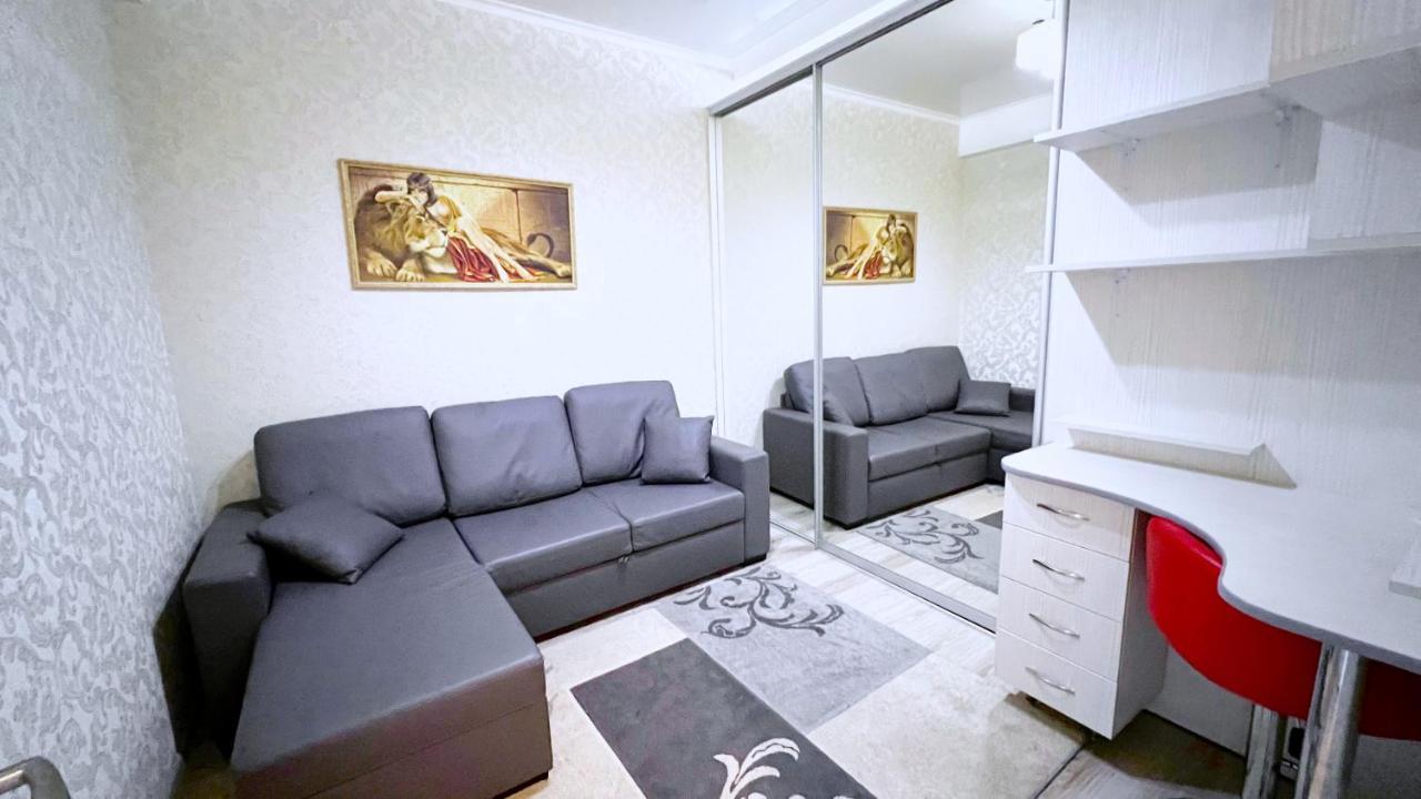 Apartament De Lux Cu 2 Camere Si Living Chisinau Luaran gambar